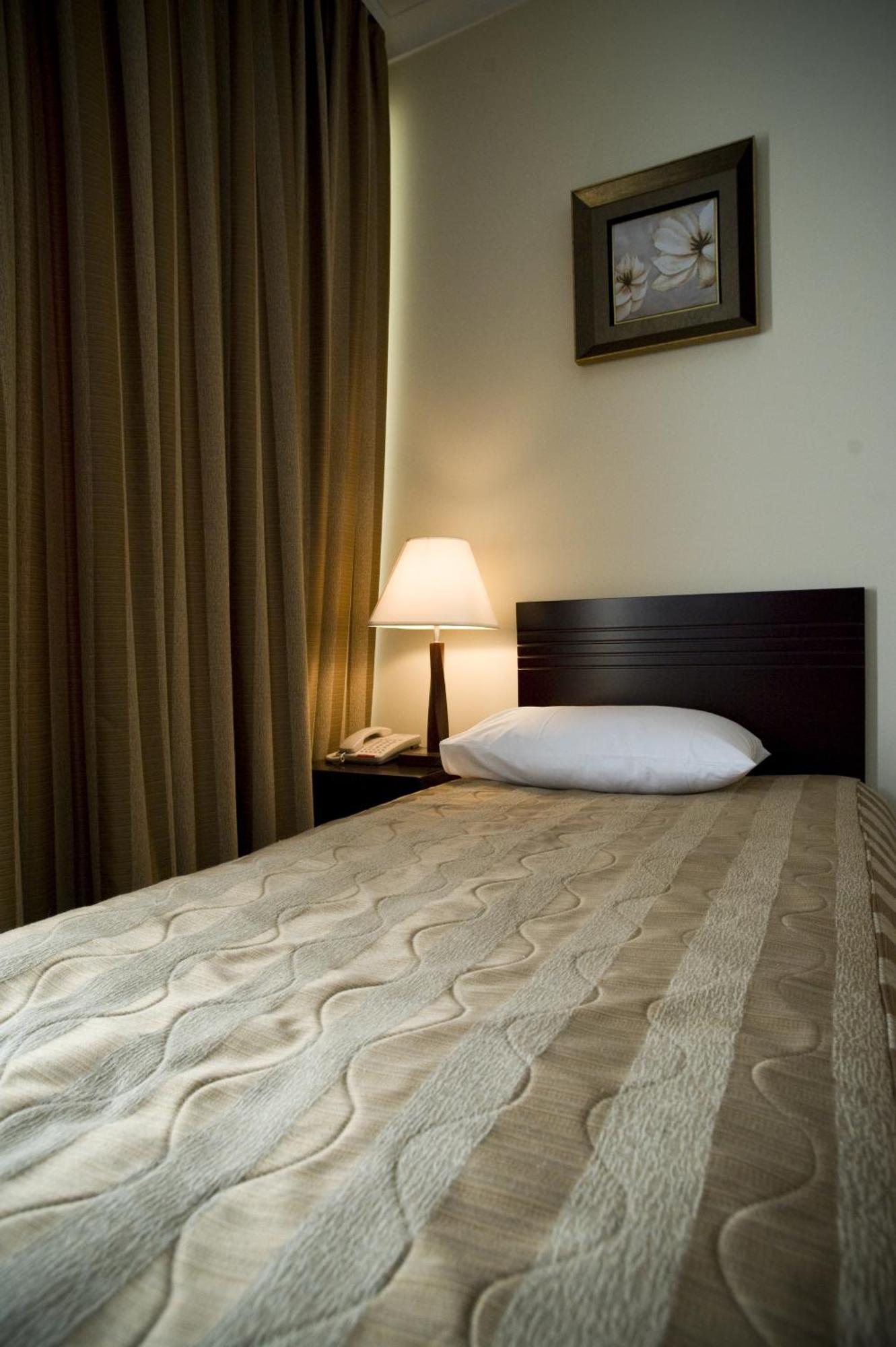 Jumbo Hotel 4*
