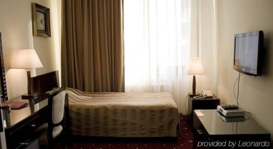 Jumbo 4* Chisinau